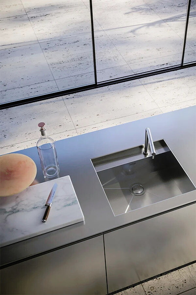 Modulnova Project 03 Blade Outdoor Kitchen, view 4
