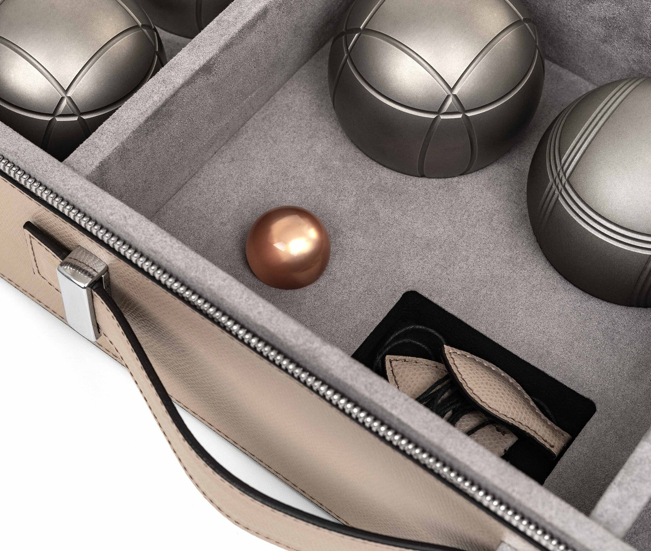 Pinetti Pétanque Game Set, view 3