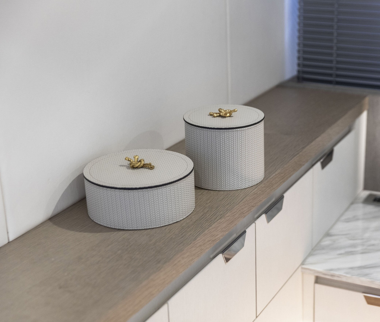 Thalia Round Box, view 5
