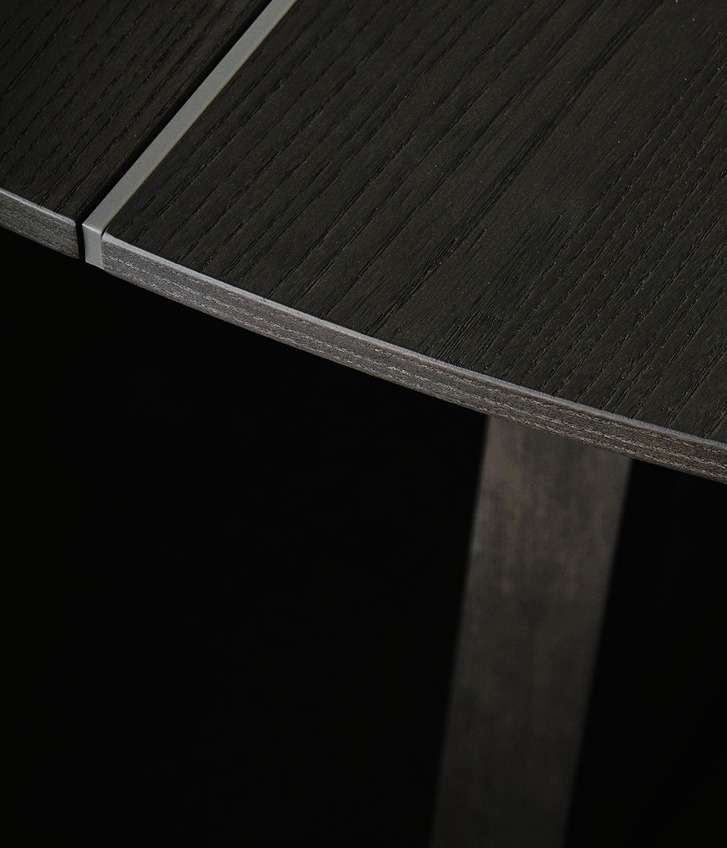 Concorde Table, view 12
