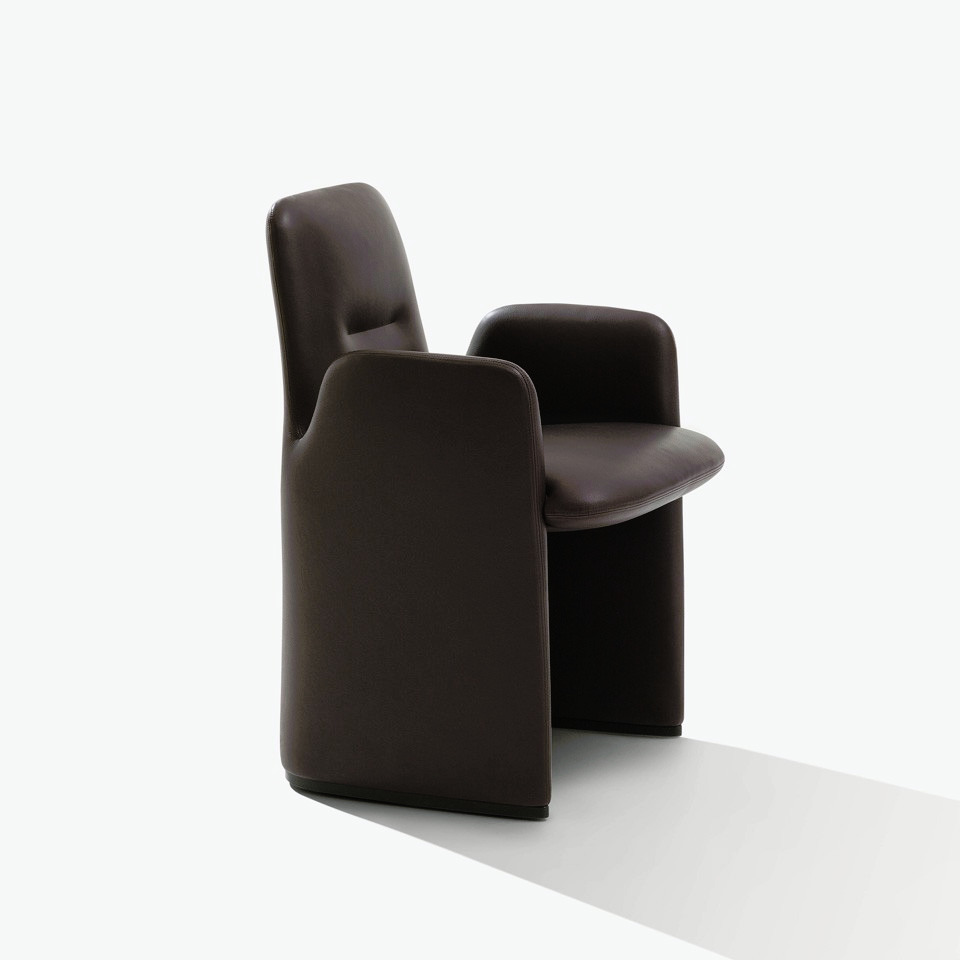 Guest Armchair, view 3