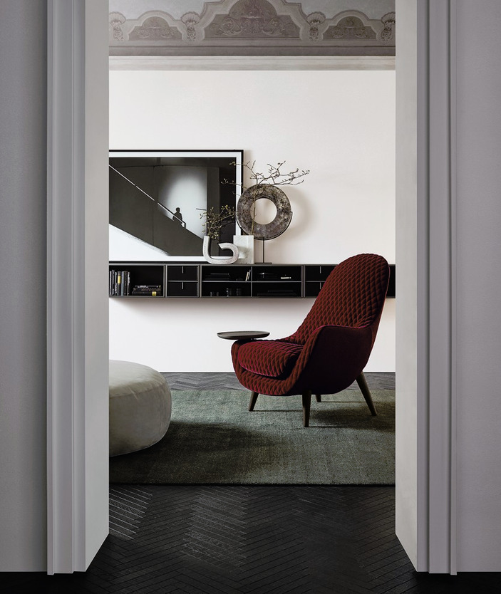 Mad King Armchair, view 2