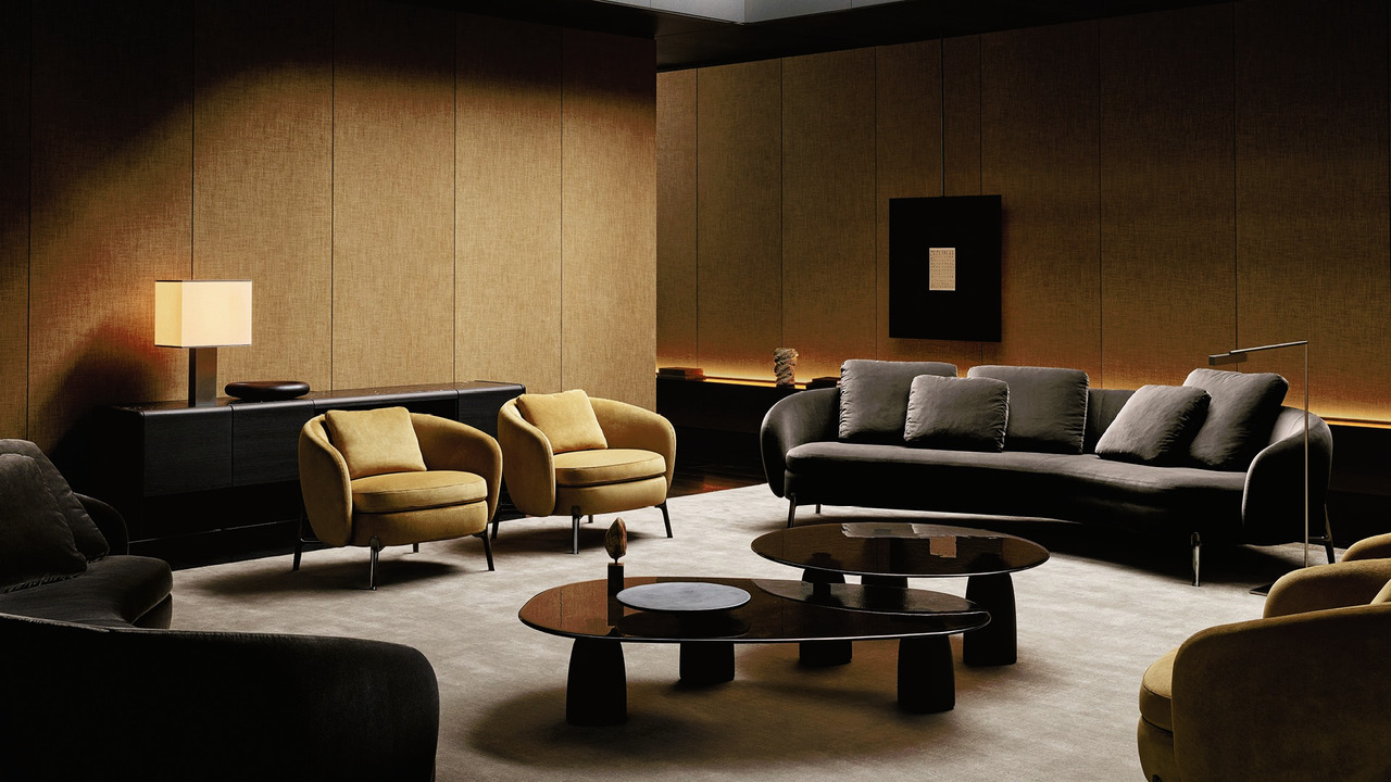 Orbis Armchair by Poliform, view 3
