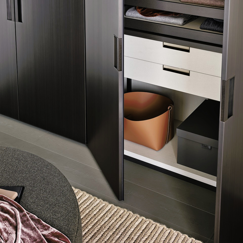 Senzafine Wardrobe, view 2