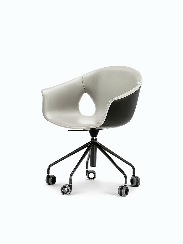 Ginger Ale Armchair by Poltrona Frau