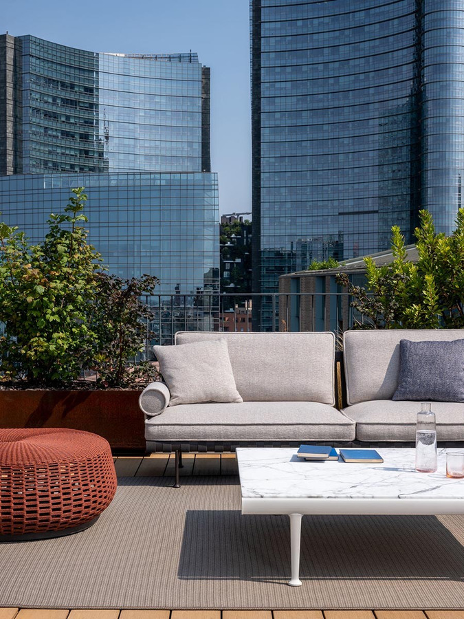 Souvenir d'Italie Outdoor Sofa, view 3