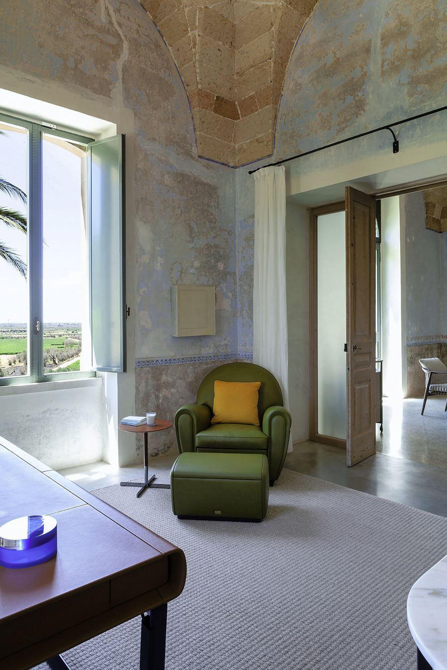 Vanity Fair XC Armchair, view 3