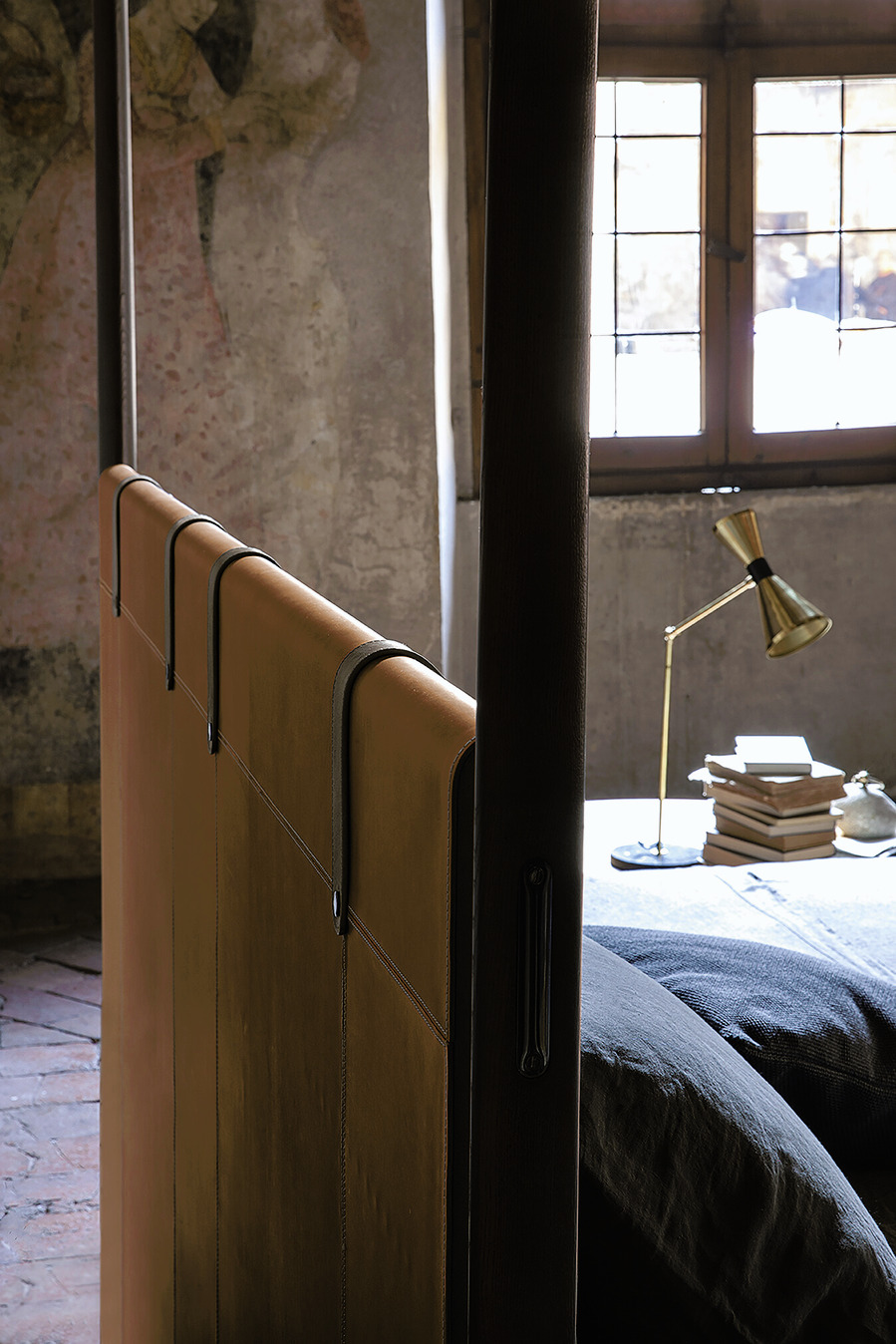 Volare Four-Poster Bed, view 3