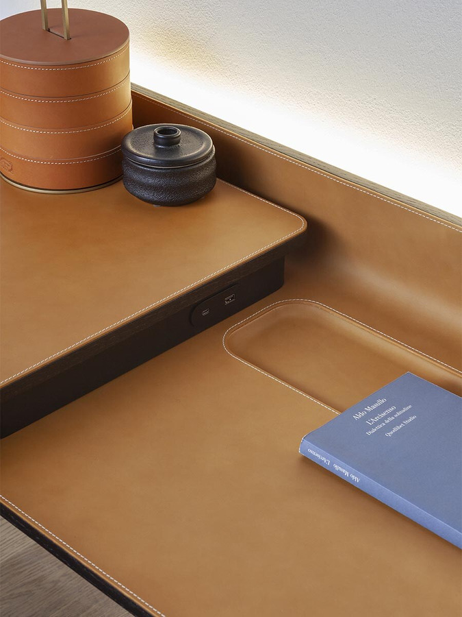 Iren Wall-Mounted Writing Desk by Poltrona Frau, view 4