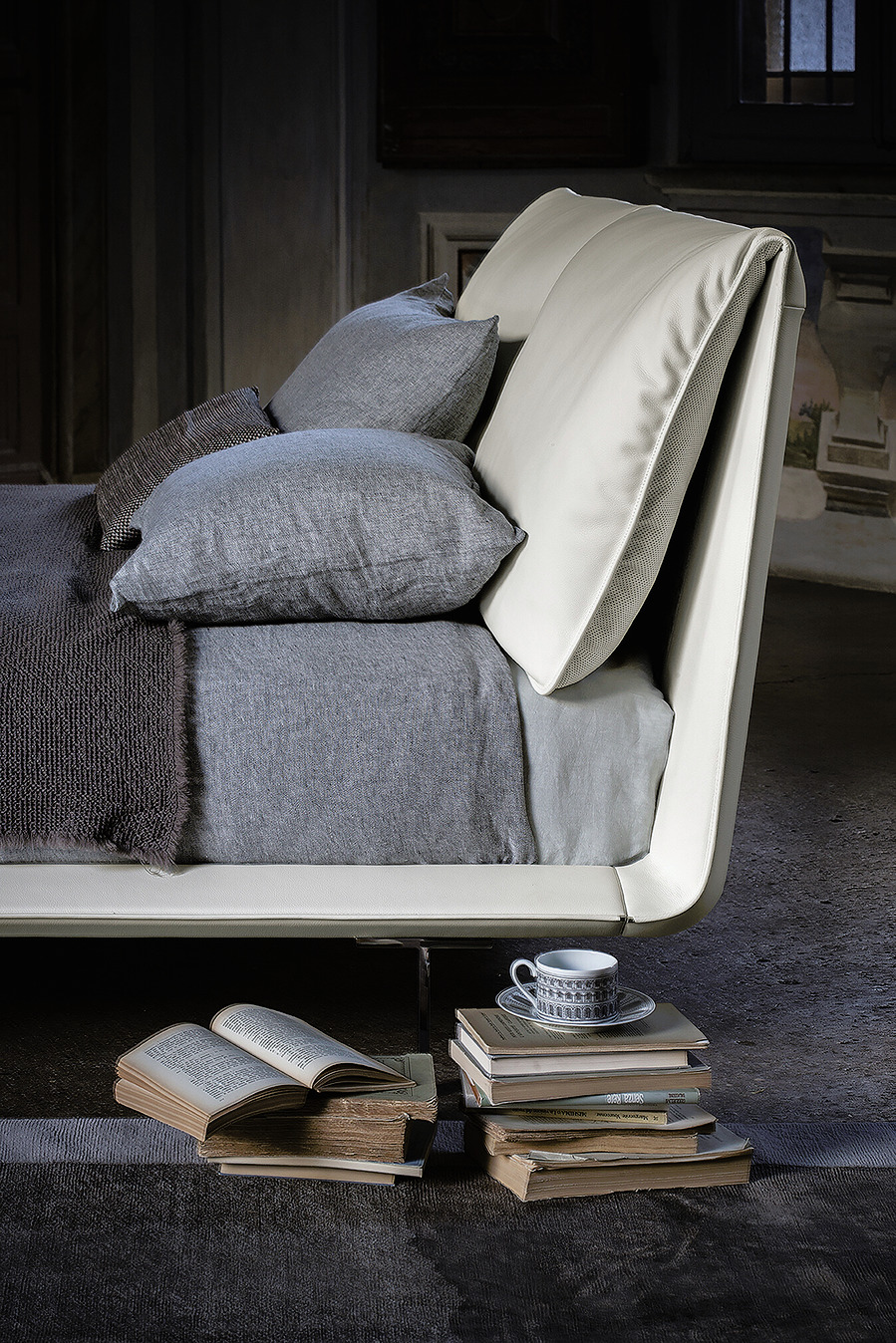 John-John Bed, view 4
