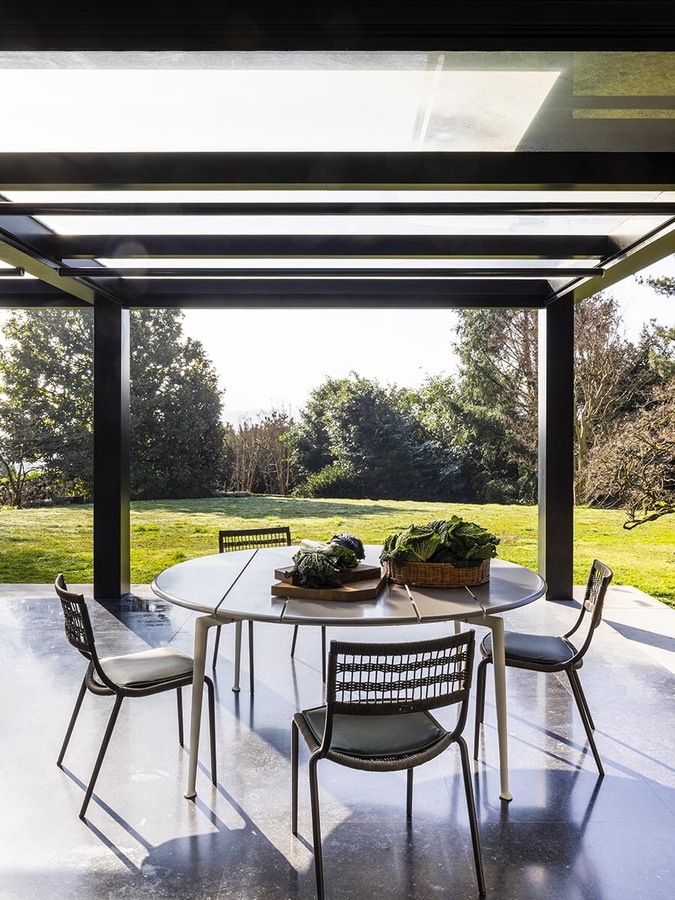 Solaria Outdoor Garden Chair by Poltrona Frau, view 4