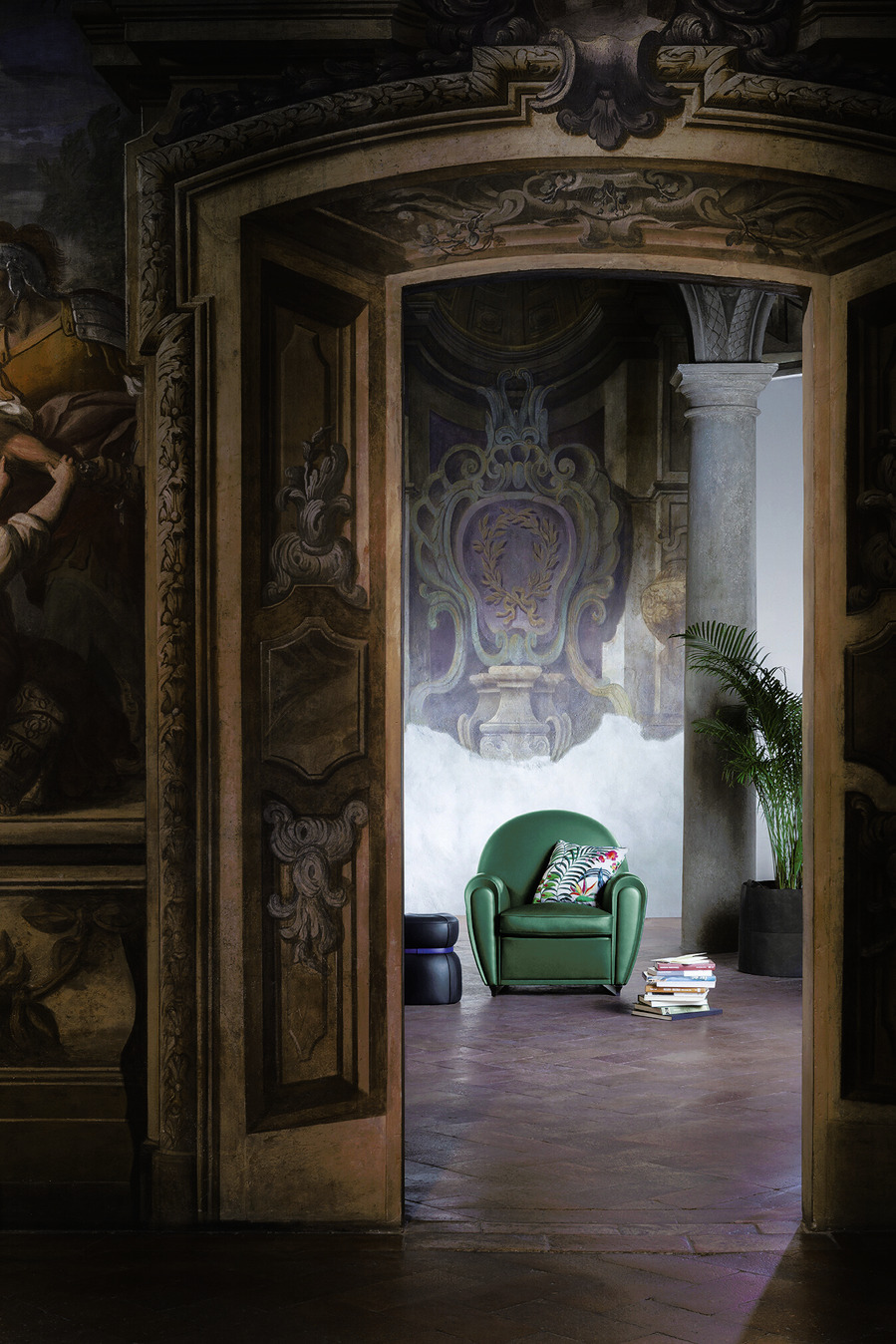 Vanity Fair XC Armchair, view 4
