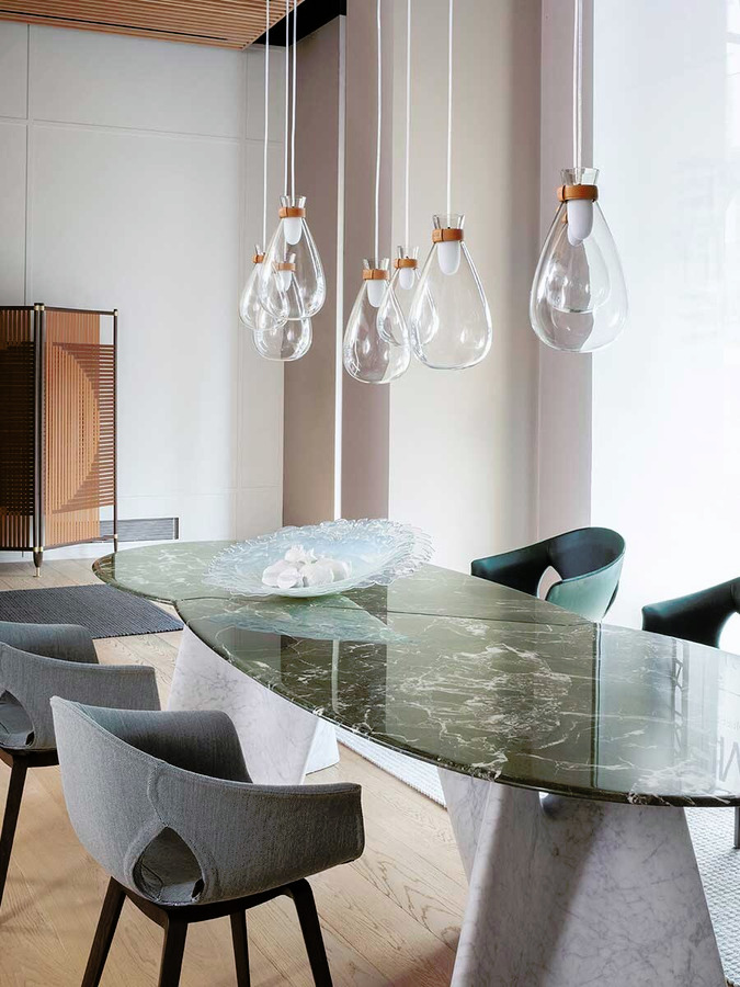Soffi Lamps by Poltrona Frau, view 5