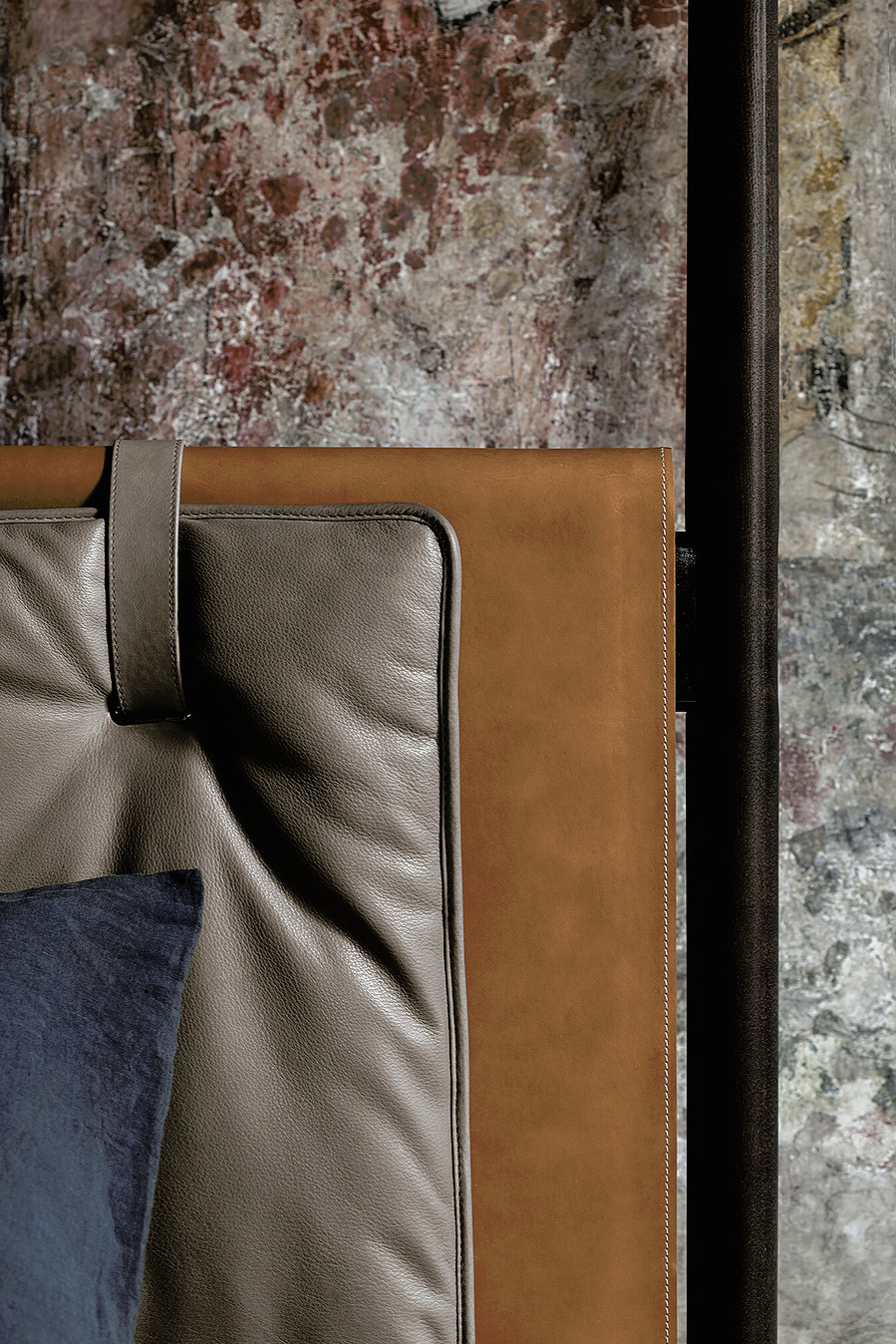 Volare Four-Poster Bed, view 5