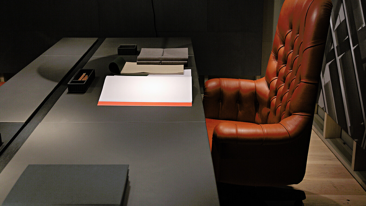 Jobs Desks by Poltrona Frau, view 6