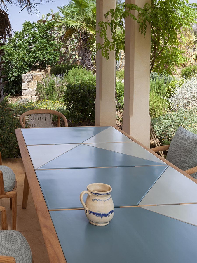 The Secret Garden Dining Table by Poltrona Frau, view 6