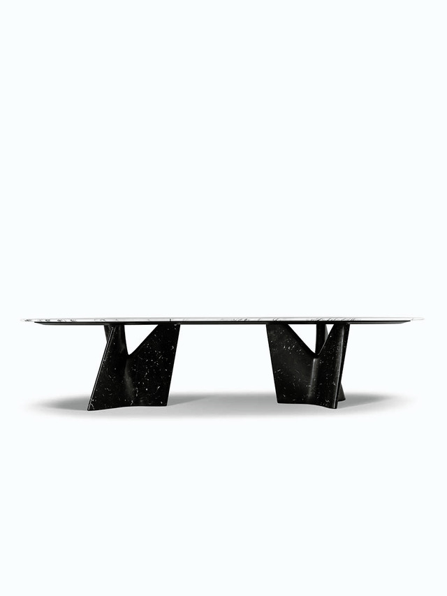 Infinitamente Marble Dining Table