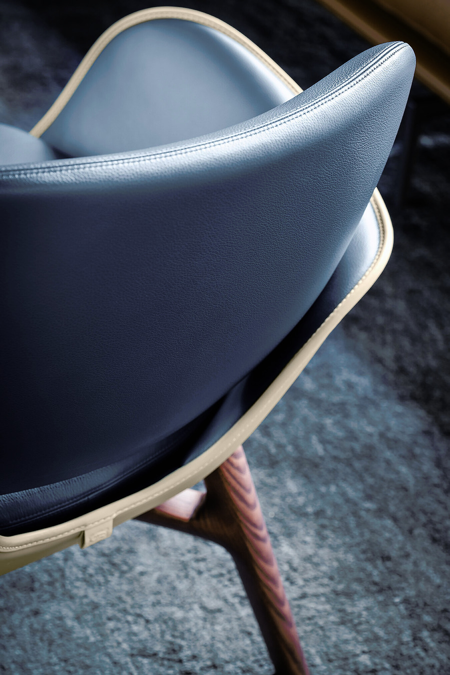 Martha Armchair by Poltrona Frau, view 8