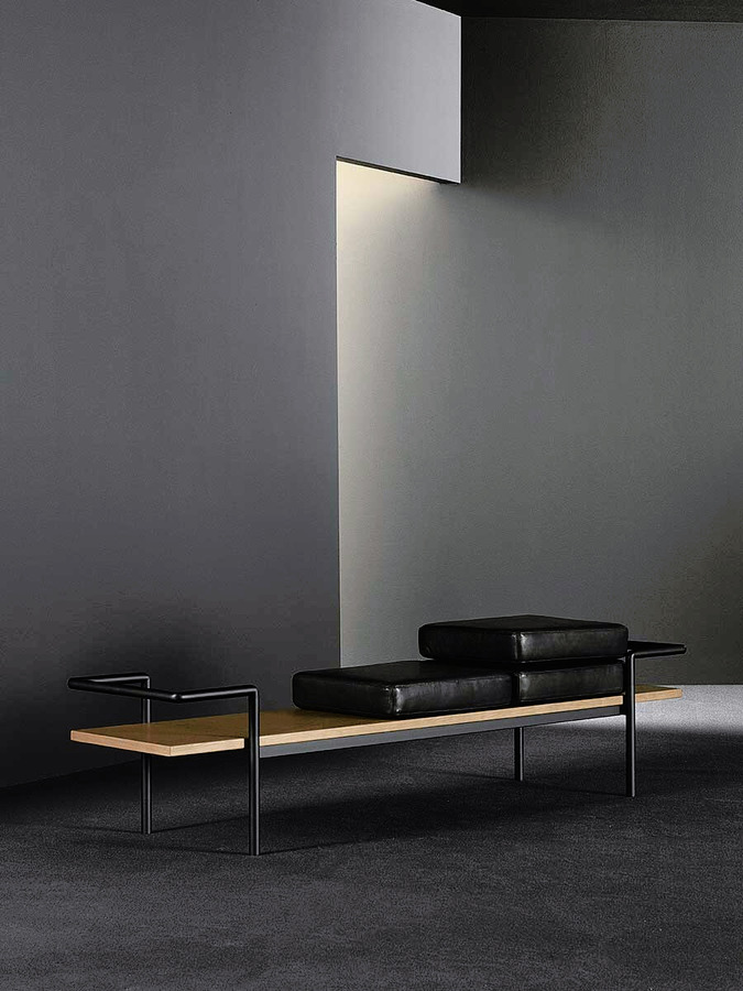 T904 Bench, view 9