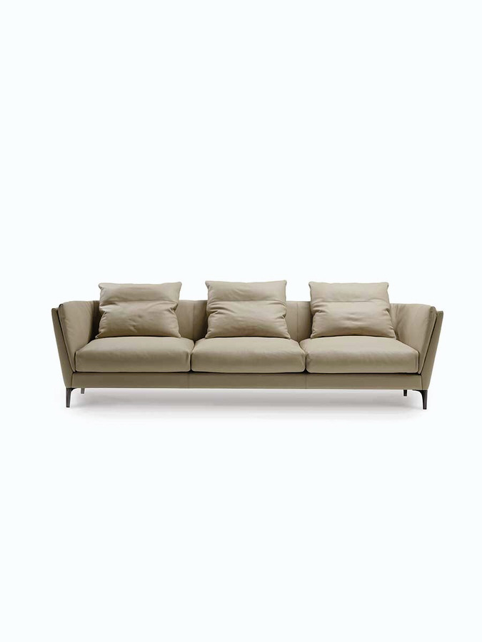 Bretagne Sofa, view 9