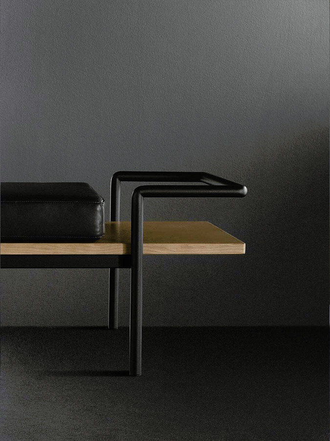 T904 Bench, view 10