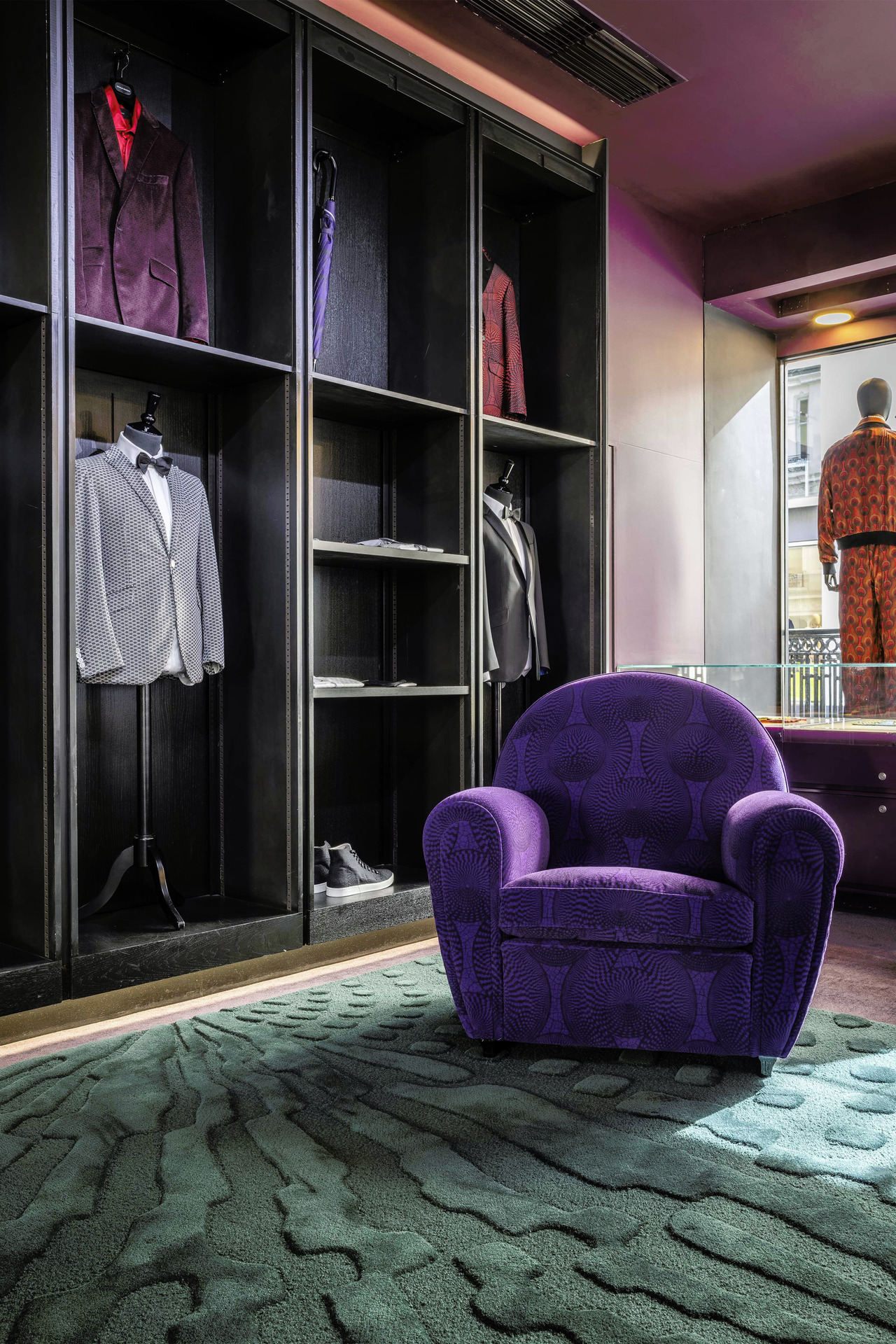 Ozwald Boateng x Poltrona Frau Vanity Fair XC, view 6