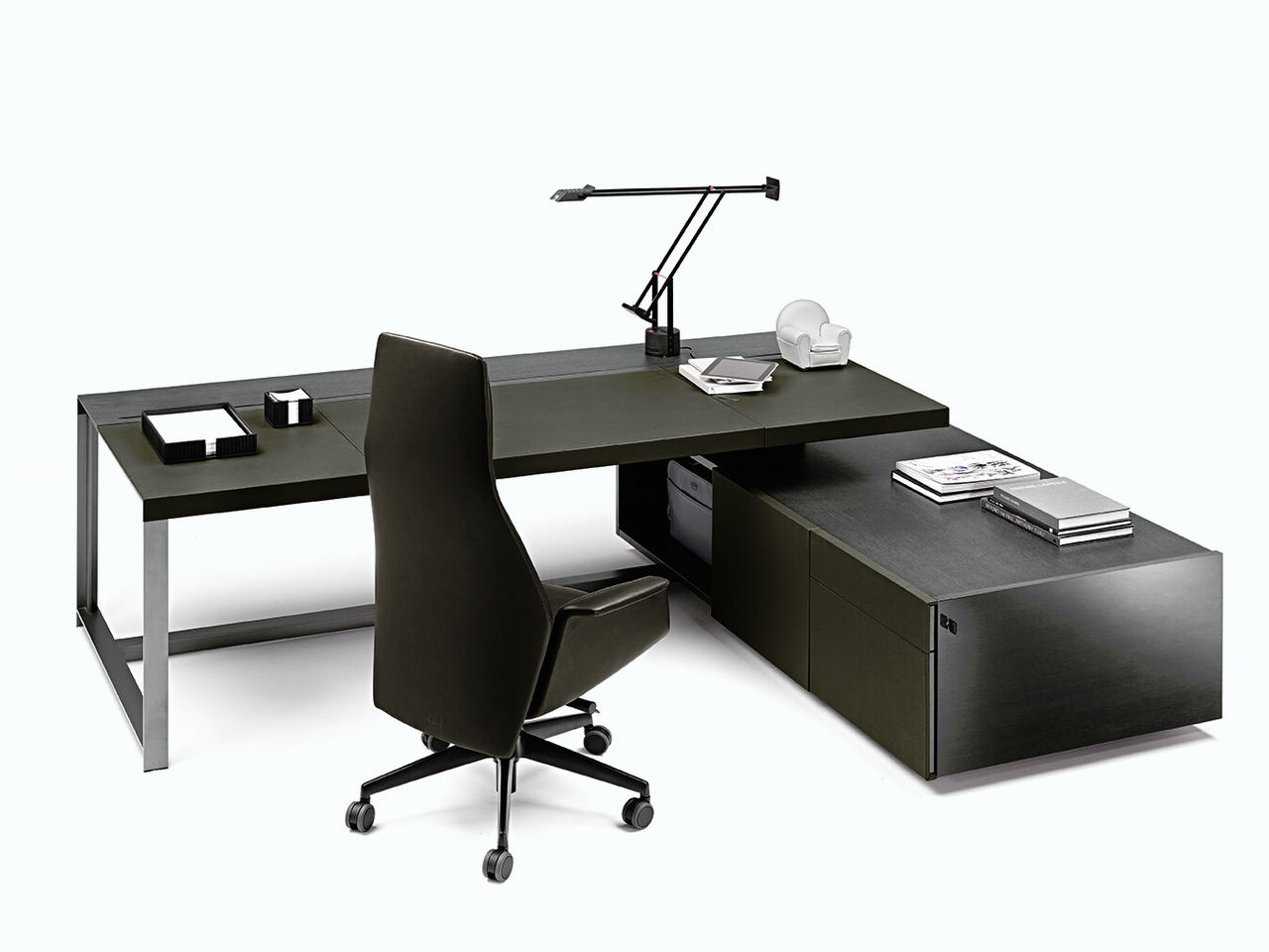 Jobs Desks by Poltrona Frau, view 12