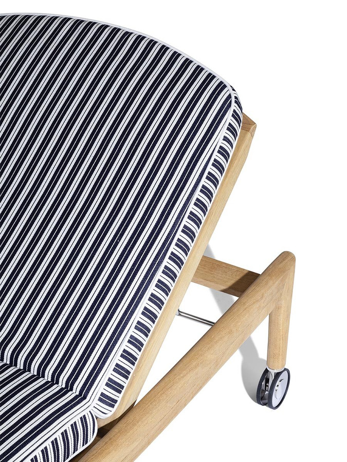 The Secret Garden Sun Lounger by Poltrona Frau, view 15