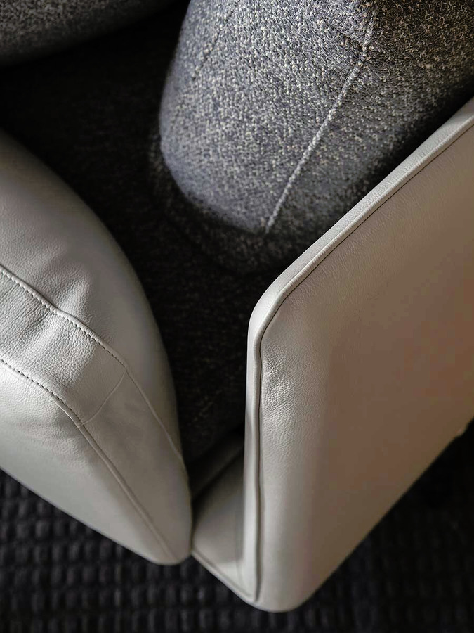 Get Back Sofa by Poltrona Frau, view 16