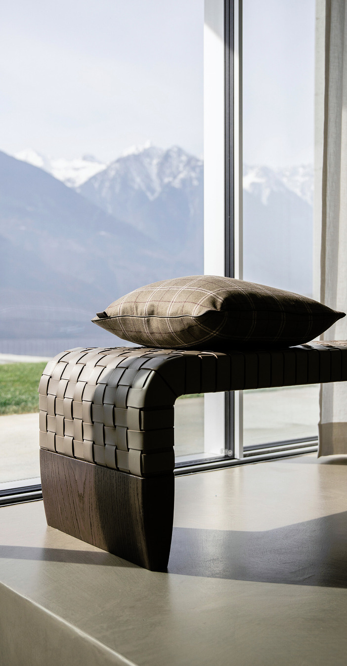 Brera Bench, view 2
