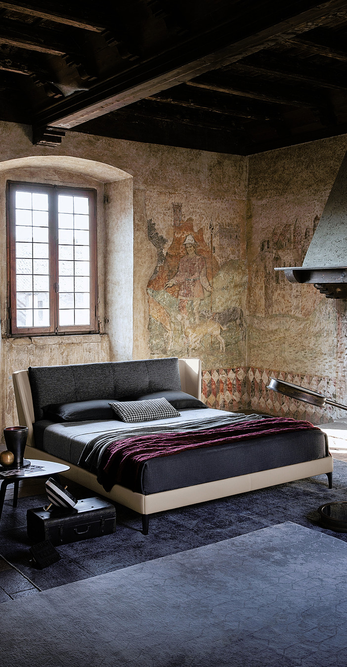 Bretagne Bed, view 2