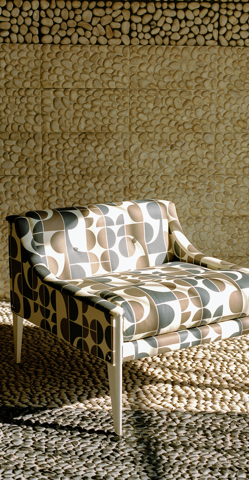 Dezza 12 Armchair, view 2