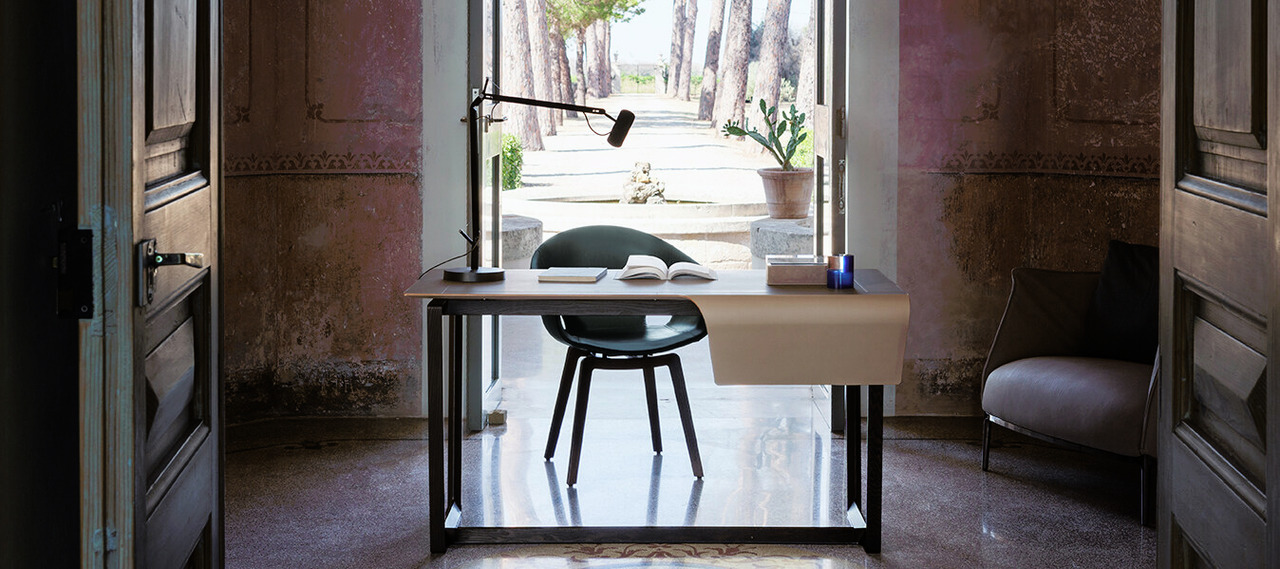 Fred Desk