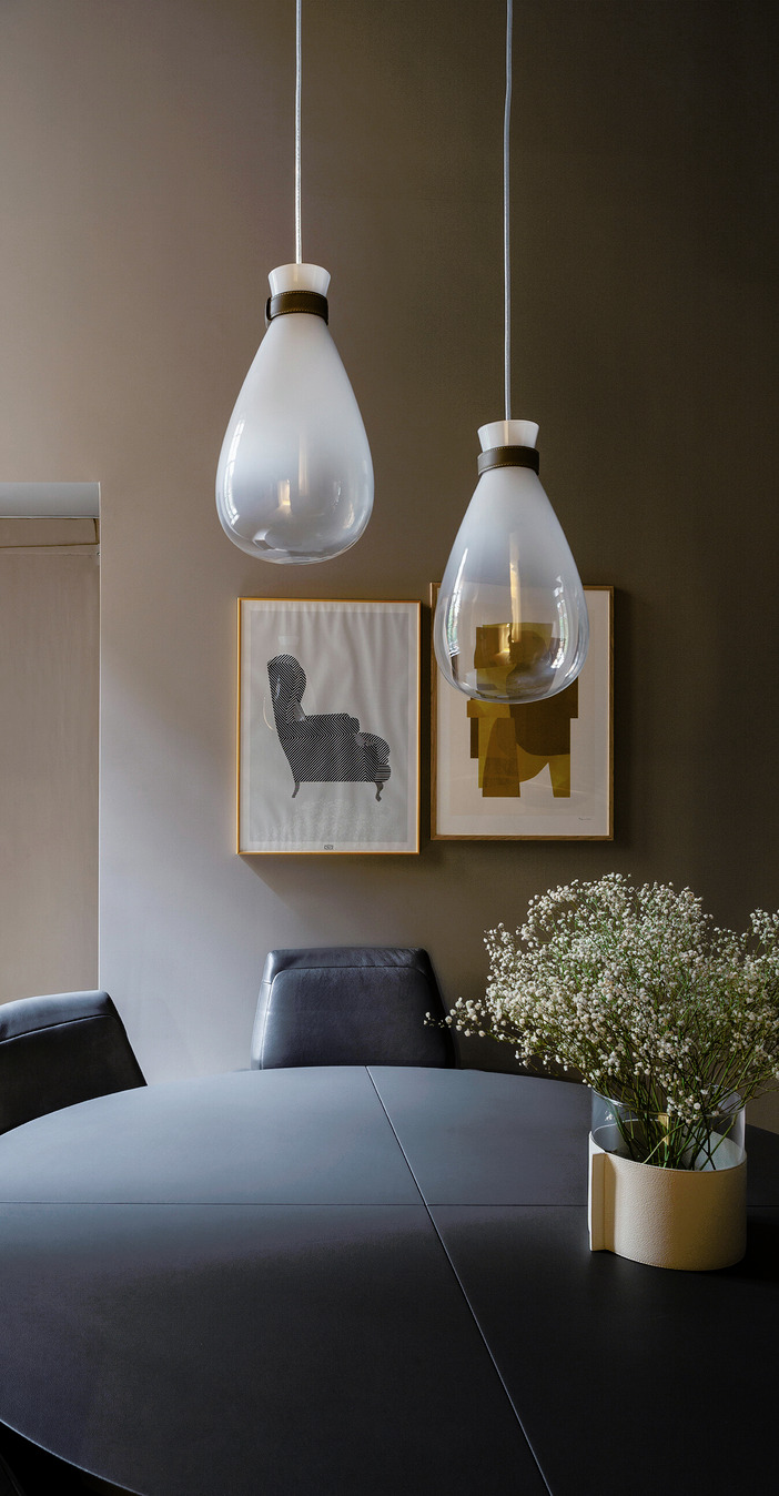 Soffi Lamps by Poltrona Frau, view 2