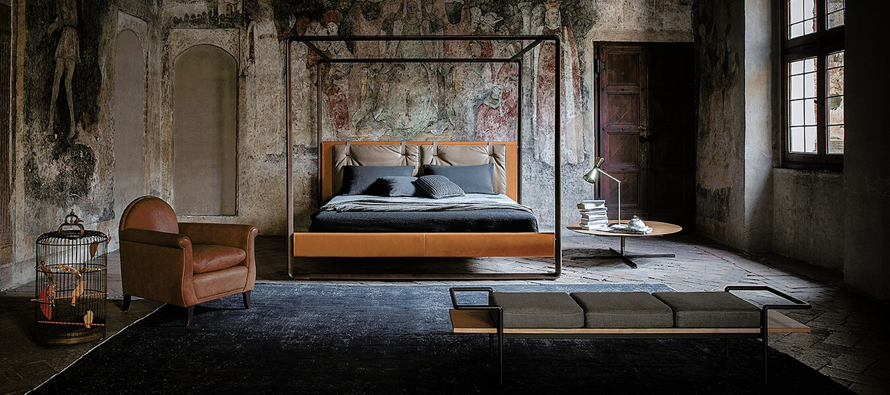 Volare Four-Poster Bed