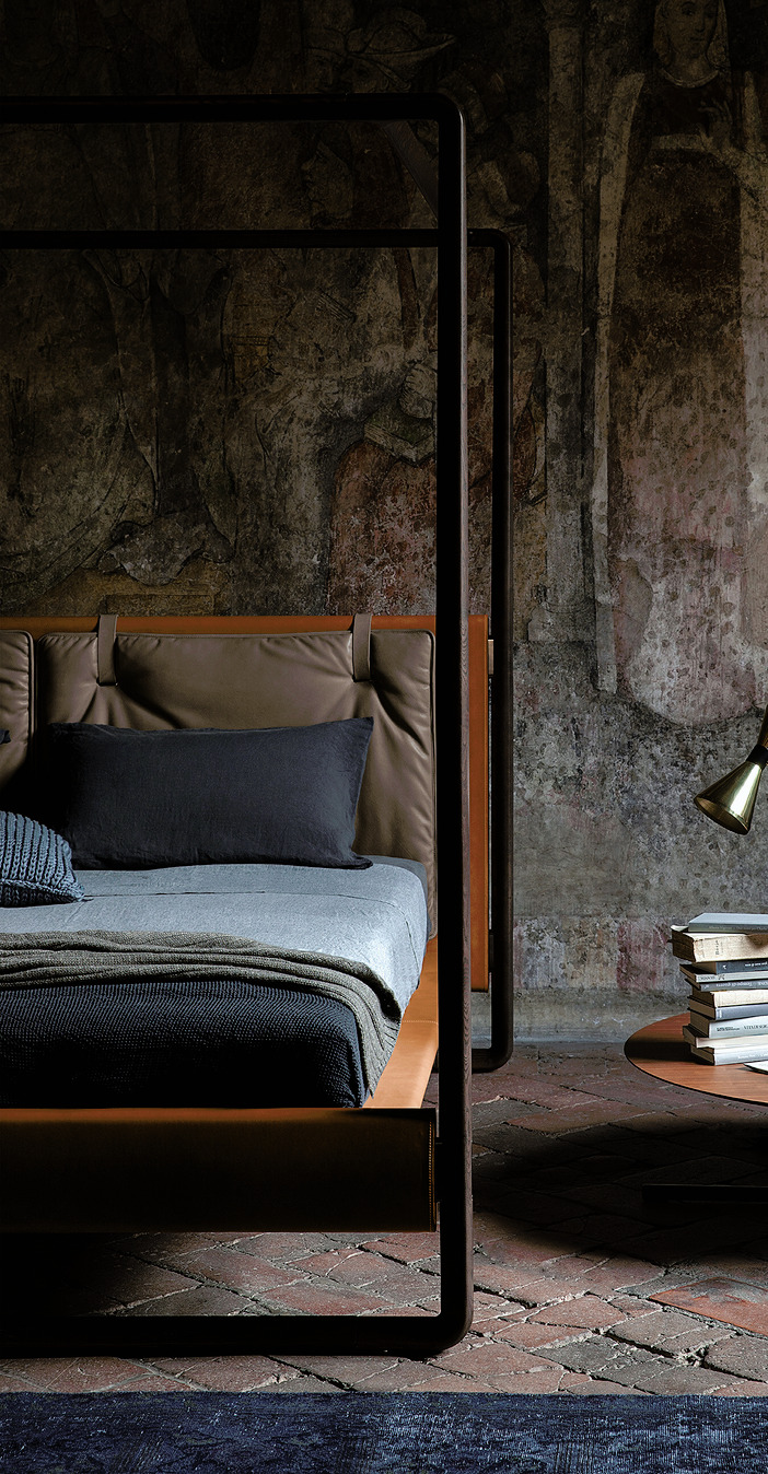 Volare Four-Poster Bed, view 2