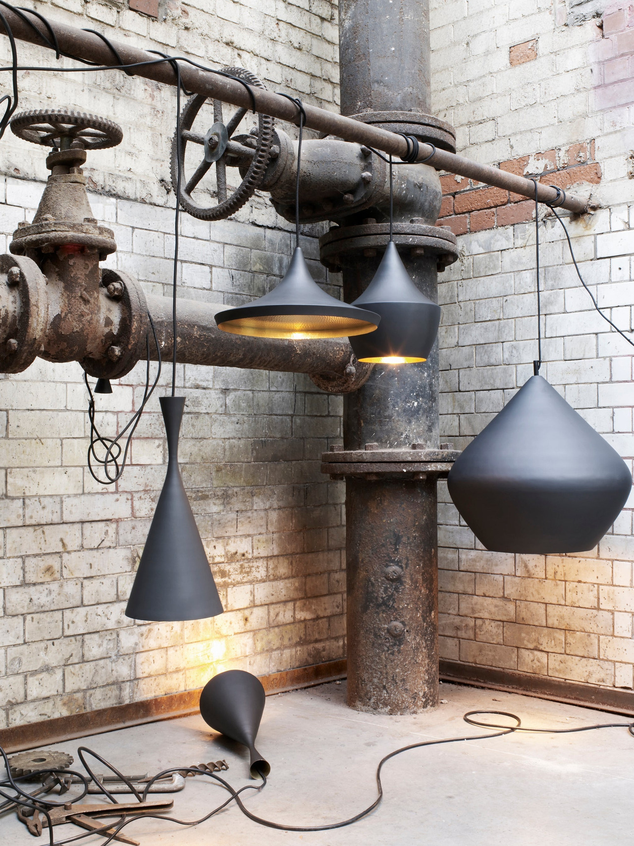 Beat Fat Pendant Light, view 3