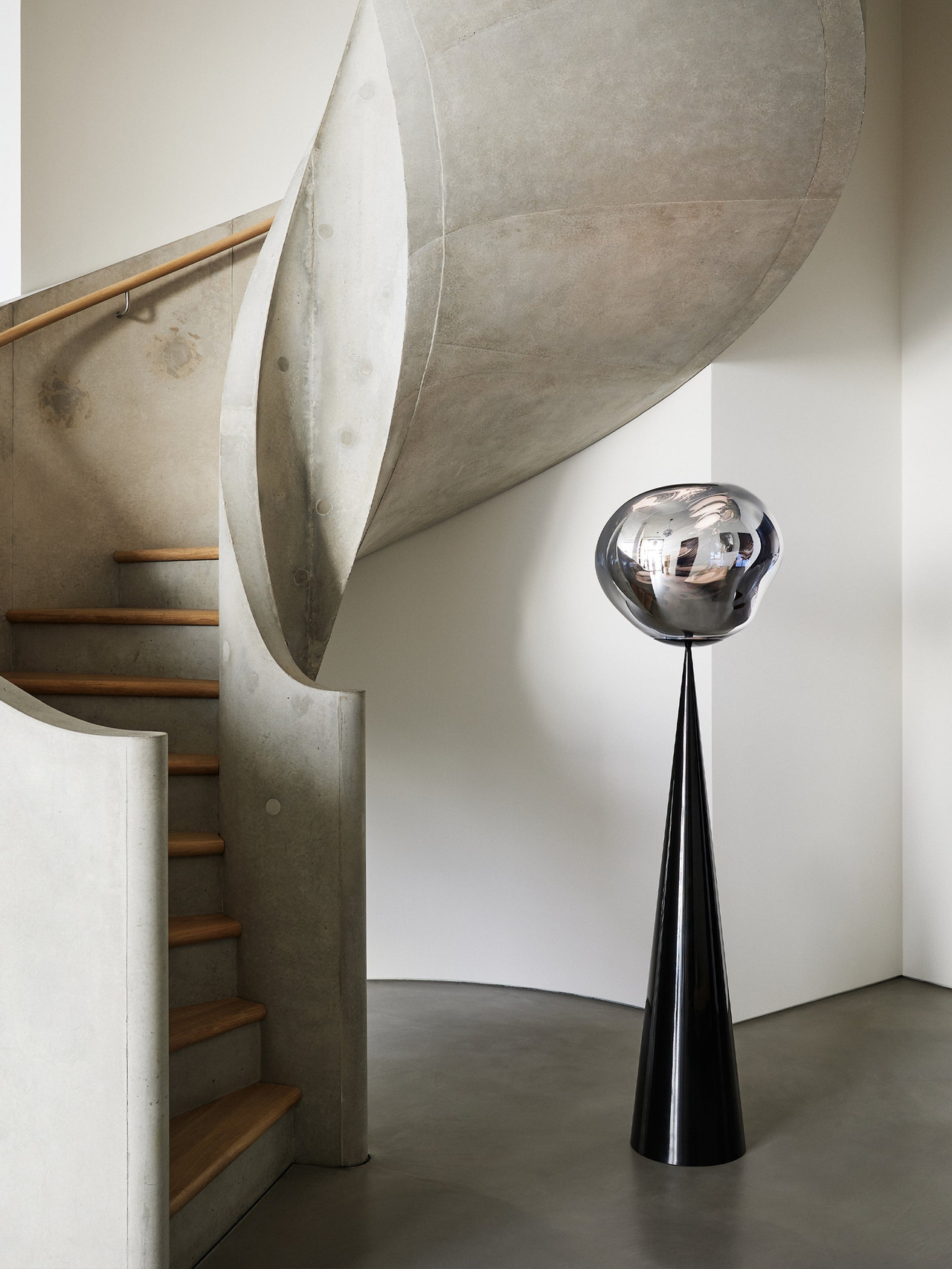 Melt Fat Floor Lamp, view 5