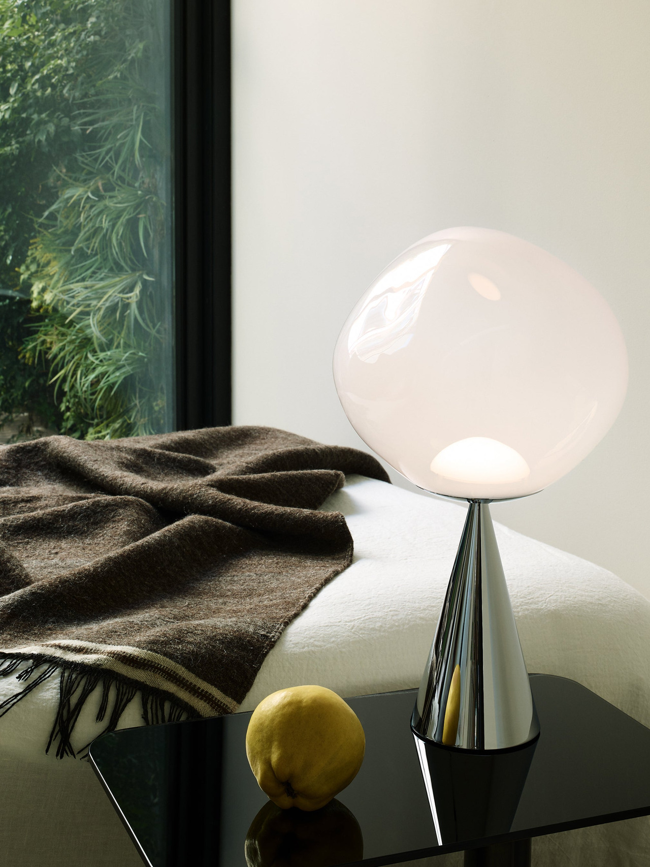 Melt Opal Fat Table Lamp
