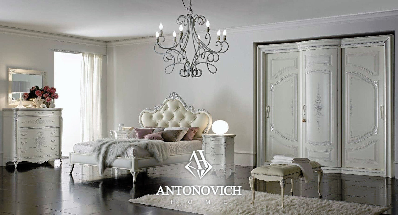 Tiziano Bedroom by Alberto Mario Ghezzani
