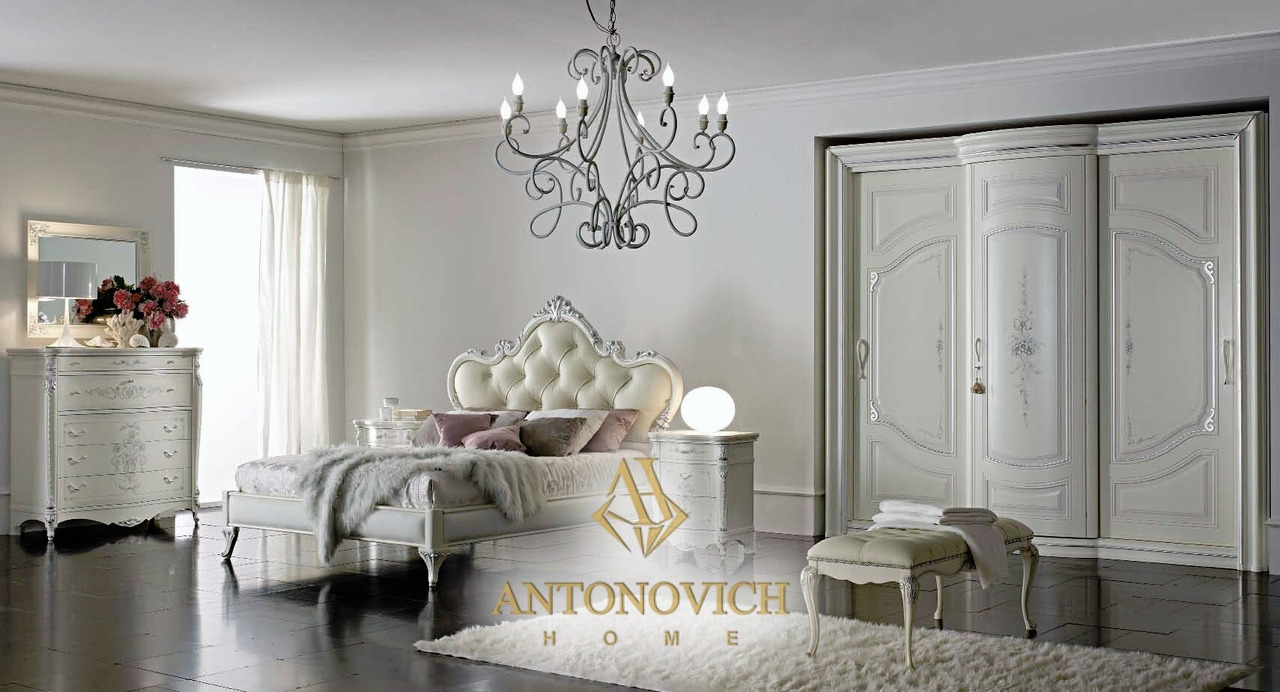 Tiziano Bedroom by Alberto Mario Ghezzani