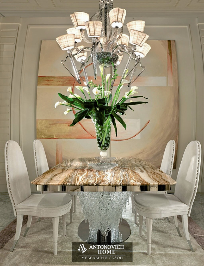 Cornelio Cappellini Dominique Dining Collection