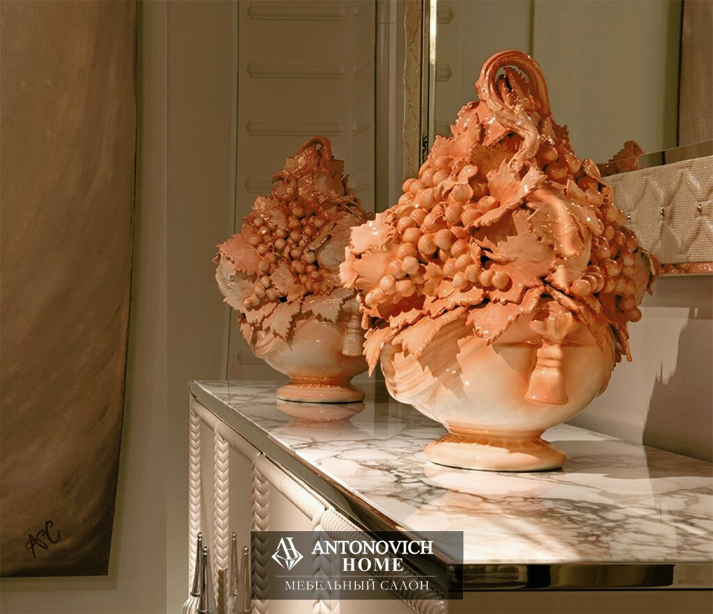 Cornelio Cappellini Dominique Dining Collection, view 6