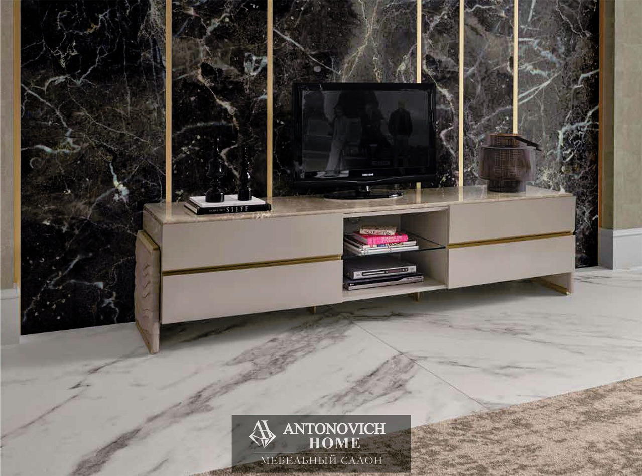 Olial Gatsby Living Room, view 2
