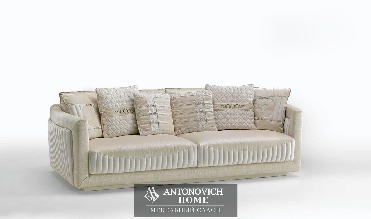 Show Sofa by Siwa