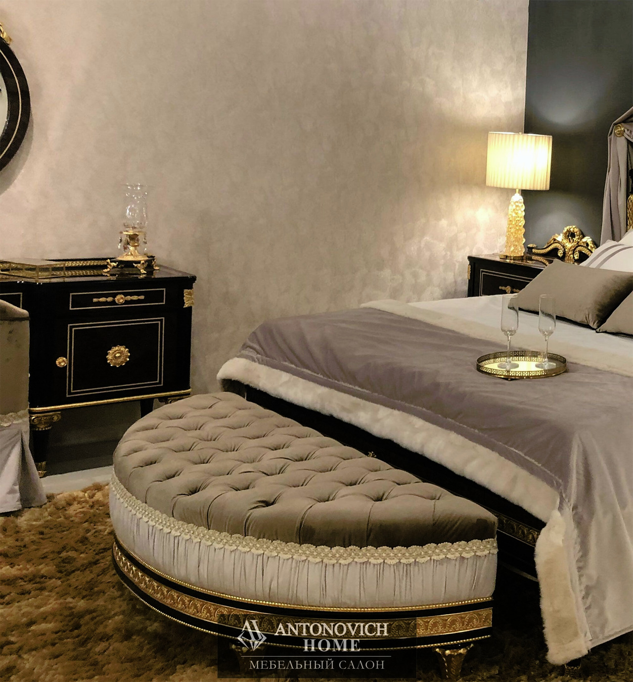 Mariner Trianon Bedroom, view 6