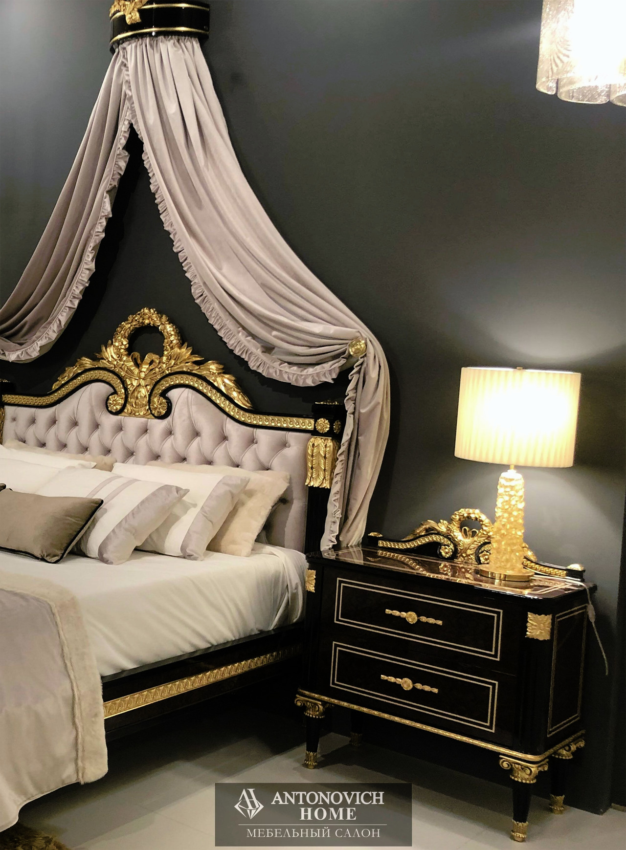Mariner Trianon Bedroom, view 4
