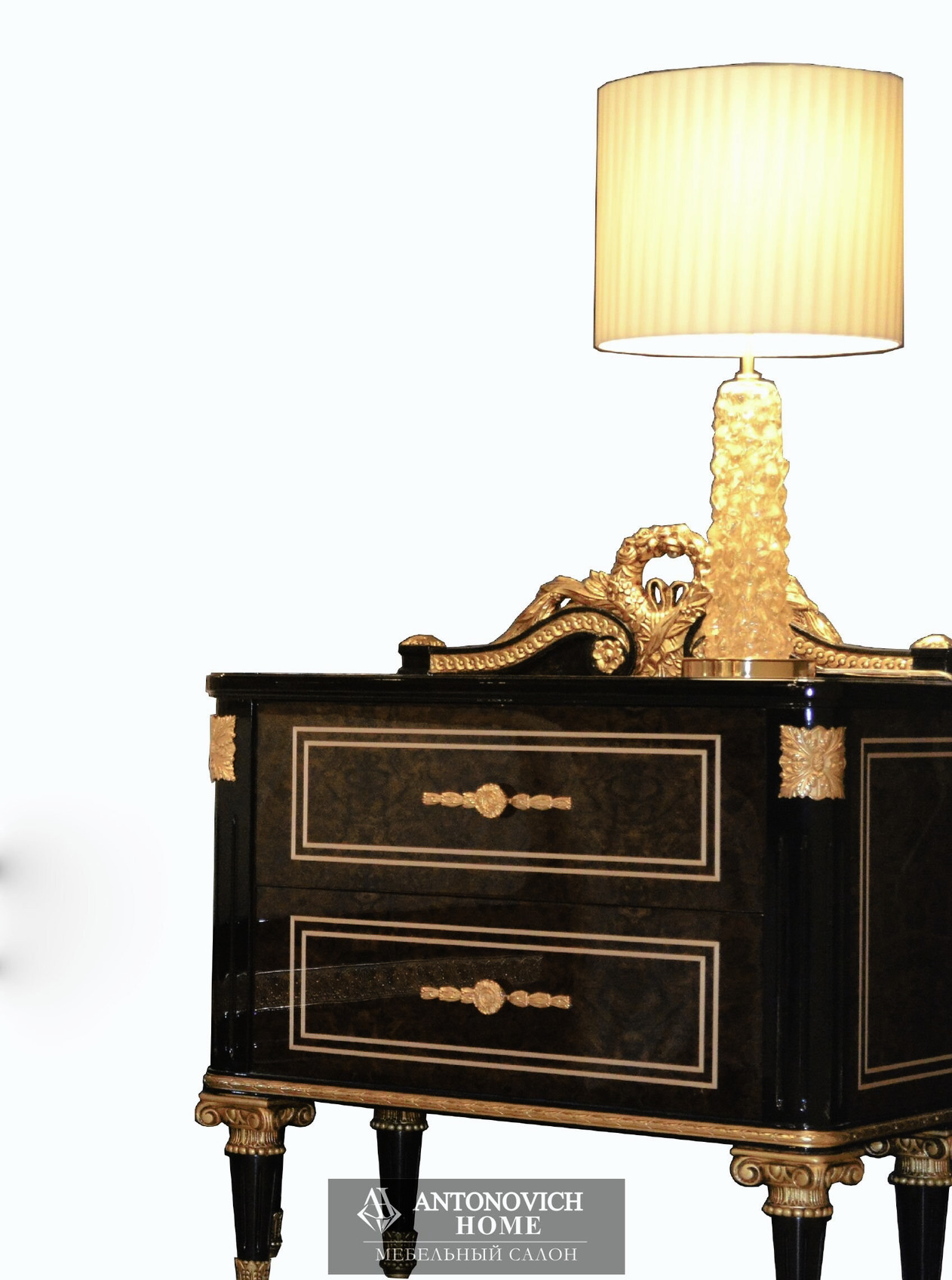 Mariner Trianon Bedroom, view 8