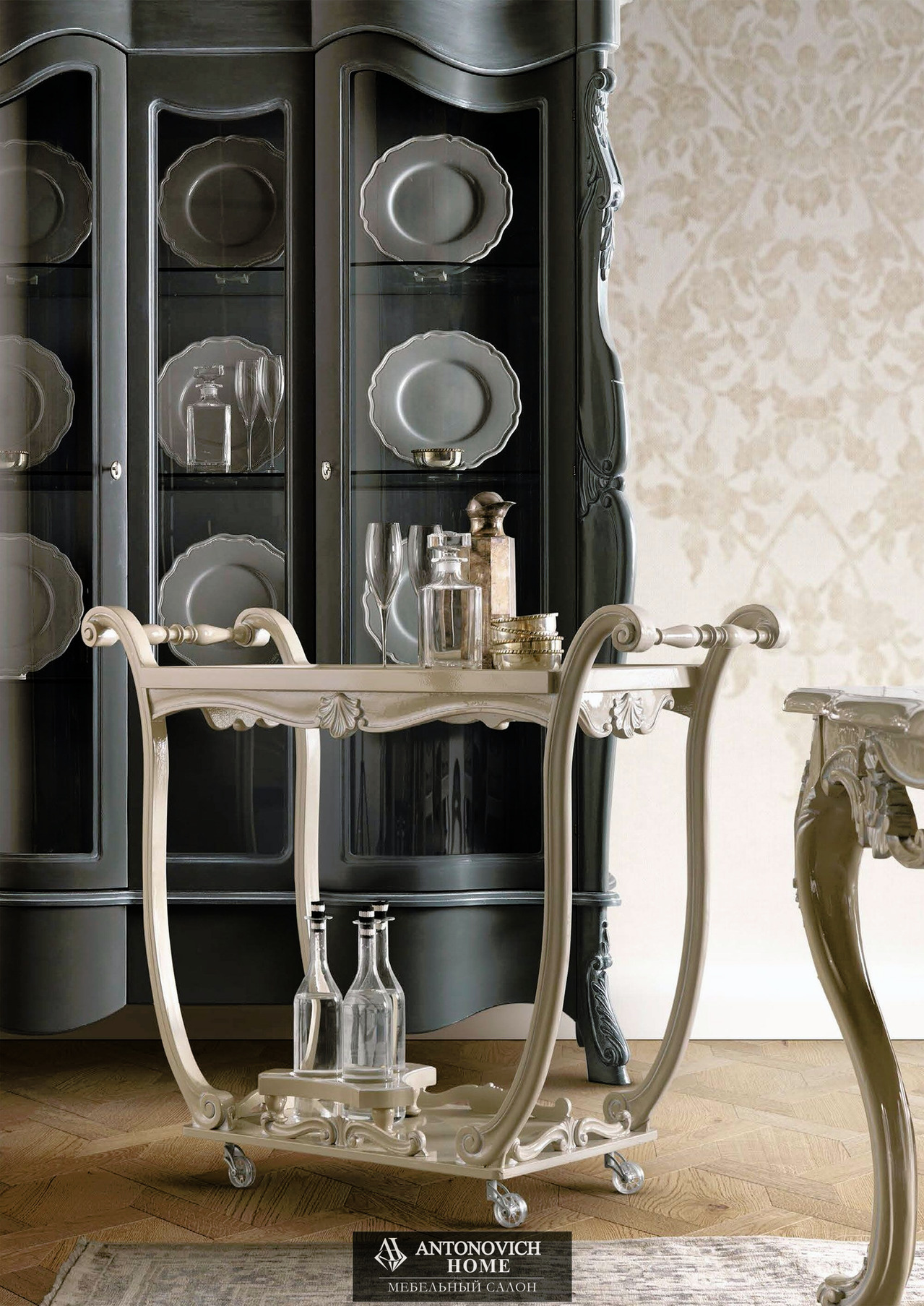 Andrea Fanfani Tornabuoni Dining Room, view 5
