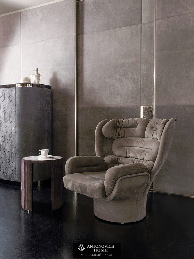 Longhi Elda Armchair, view 8
